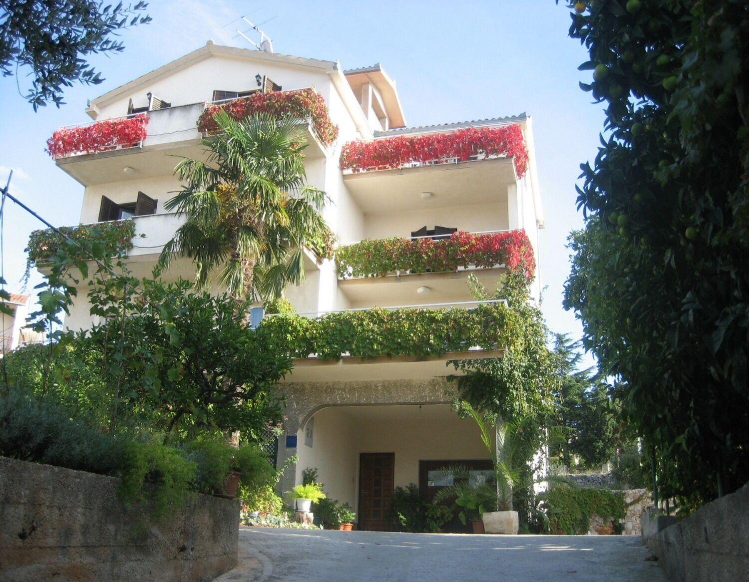 Apartments Biserka - 50 M From Beach Trogir Ngoại thất bức ảnh