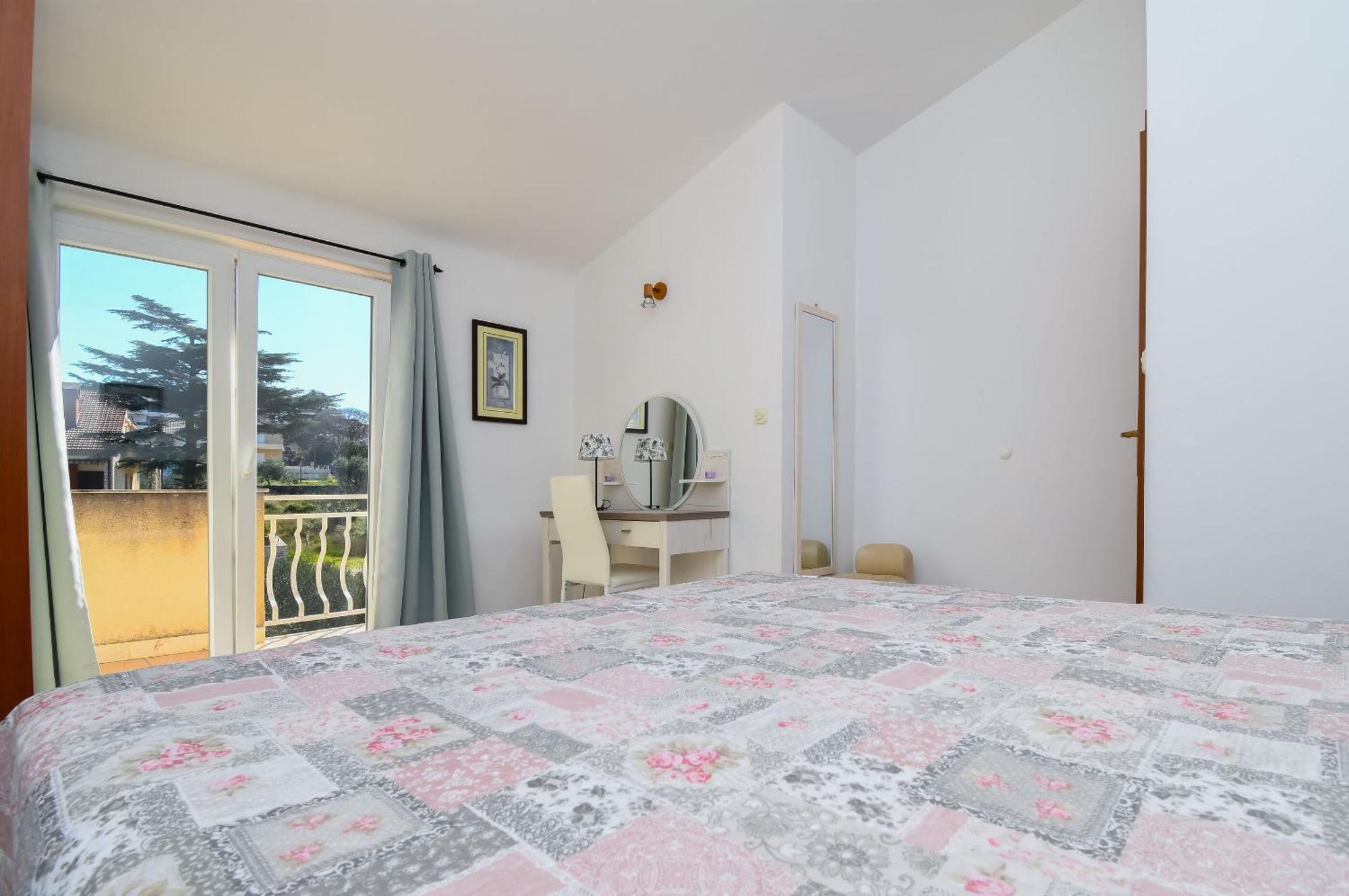 Apartments Biserka - 50 M From Beach Trogir Ngoại thất bức ảnh