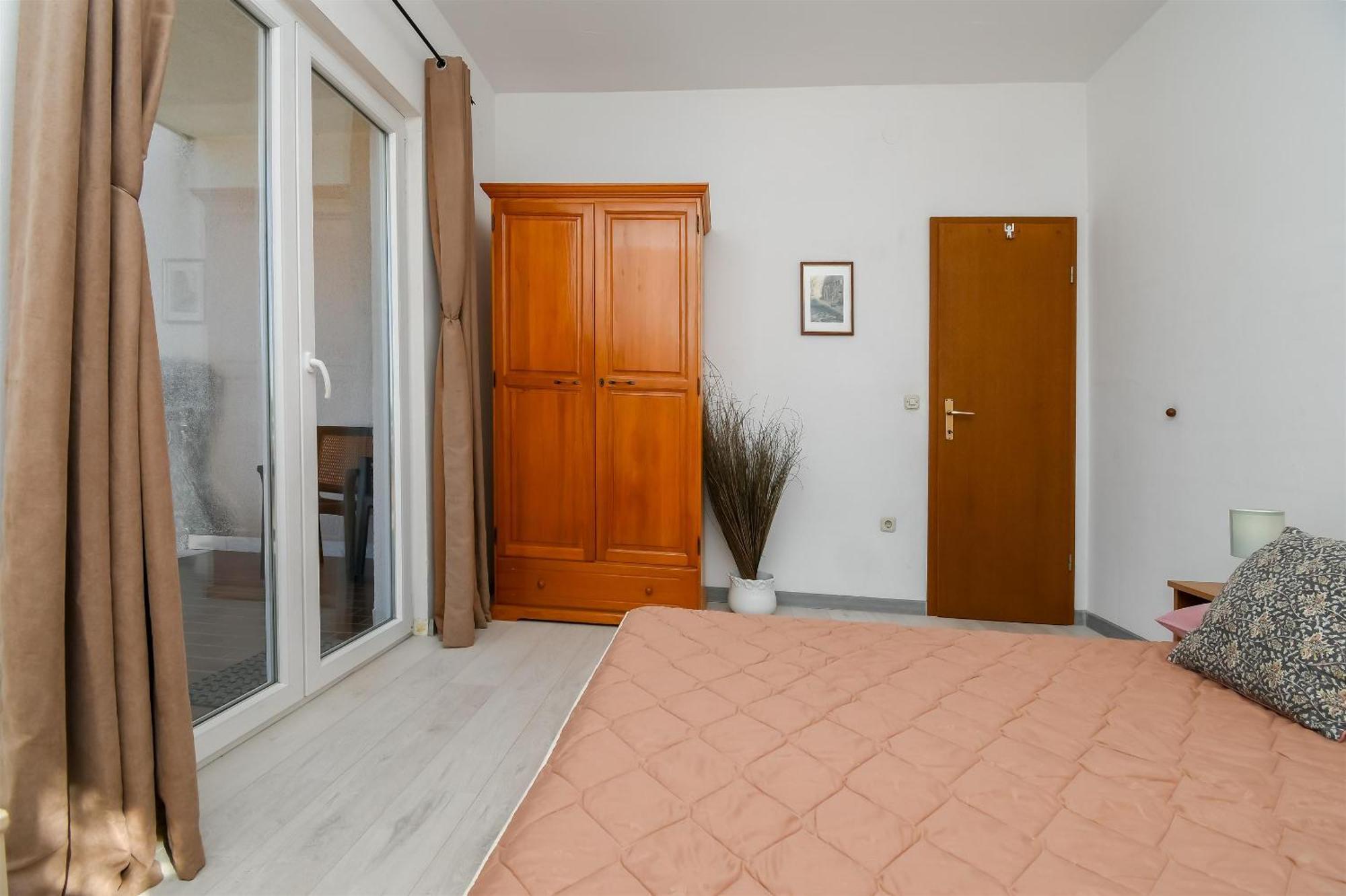 Apartments Biserka - 50 M From Beach Trogir Ngoại thất bức ảnh